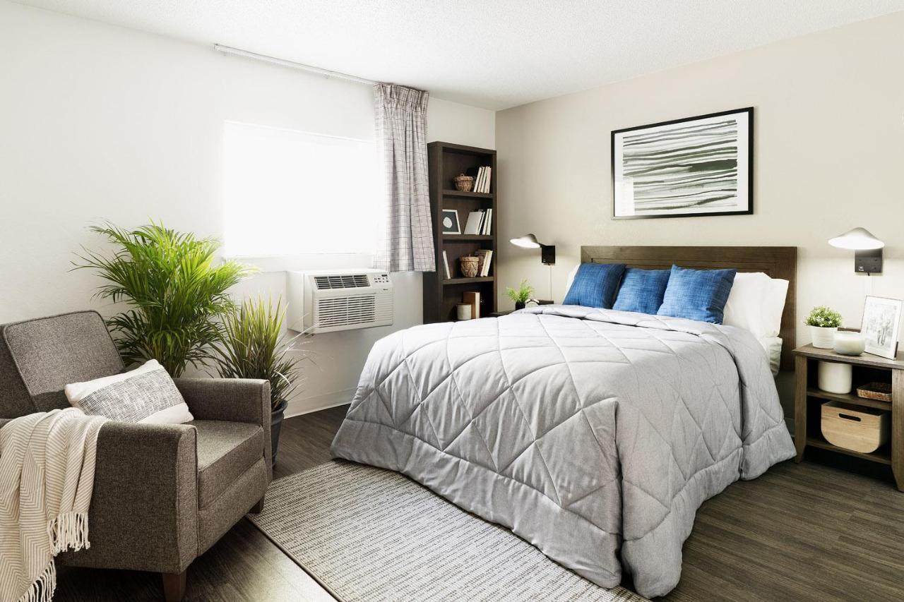Intown Suites Extended Stay Colorado Springs Exteriör bild