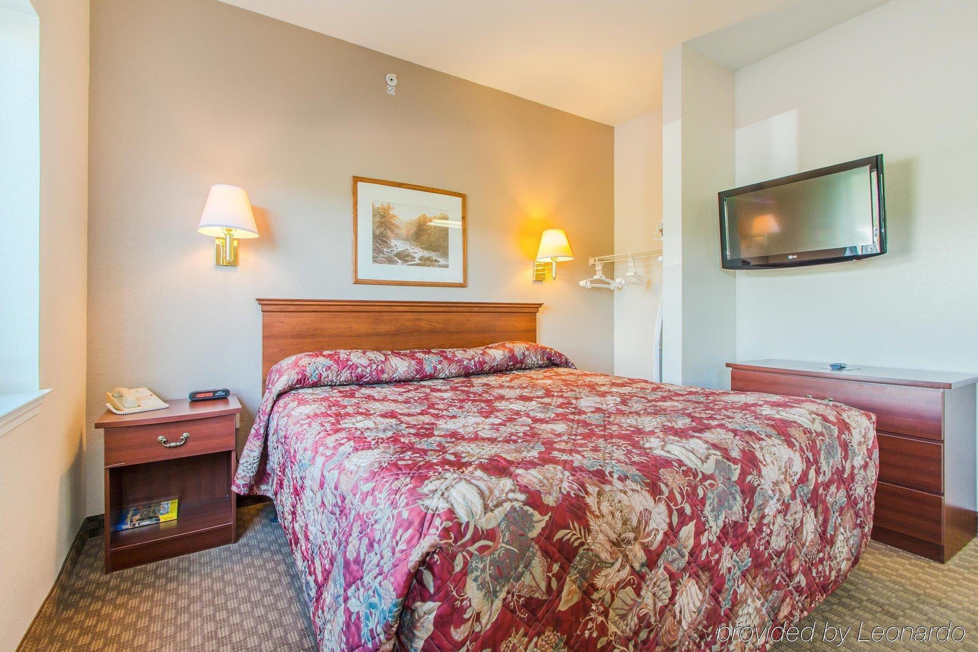 Intown Suites Extended Stay Colorado Springs Exteriör bild
